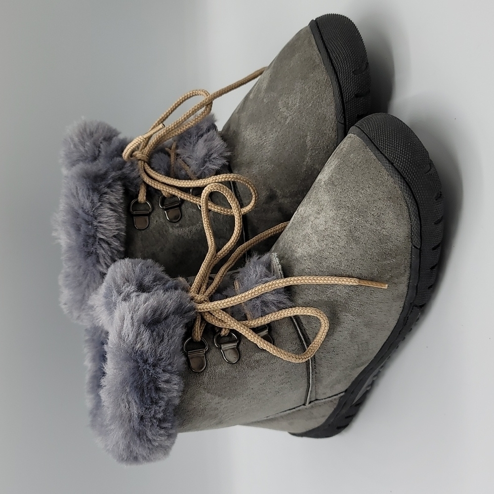 Lamo Girls Suede Bianca Boot Size 2